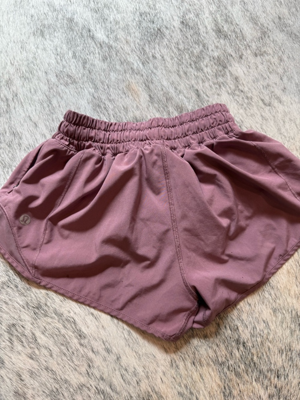 lululemon athletica Women's Hotty Hot Sz 2